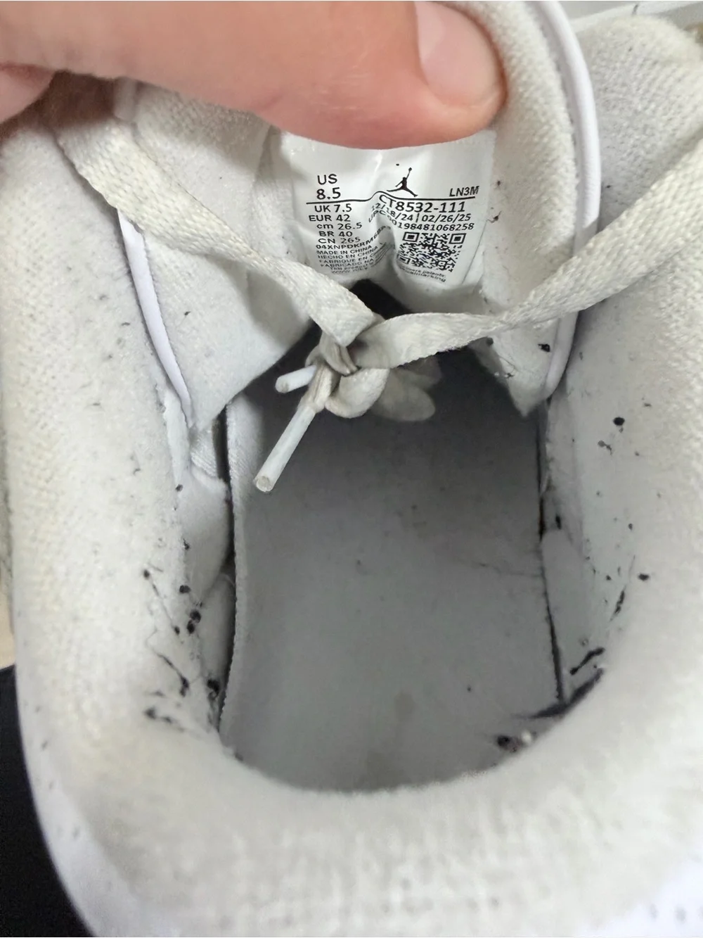 Jordan retro 3 white